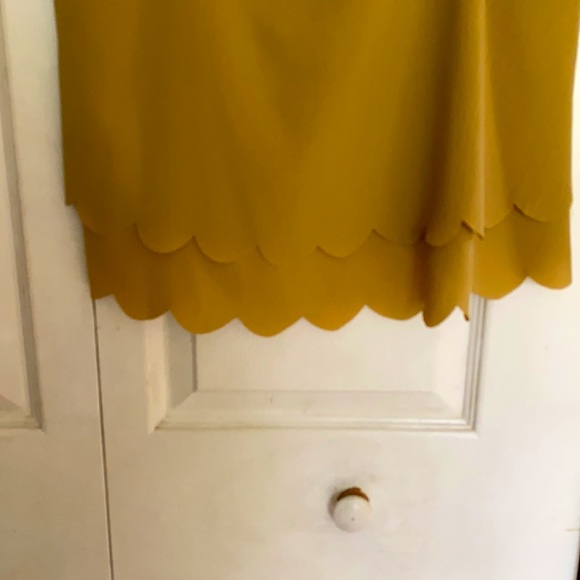 Alythea, mustard color with scallop cut outs. 😍 - Picture 2 of 4